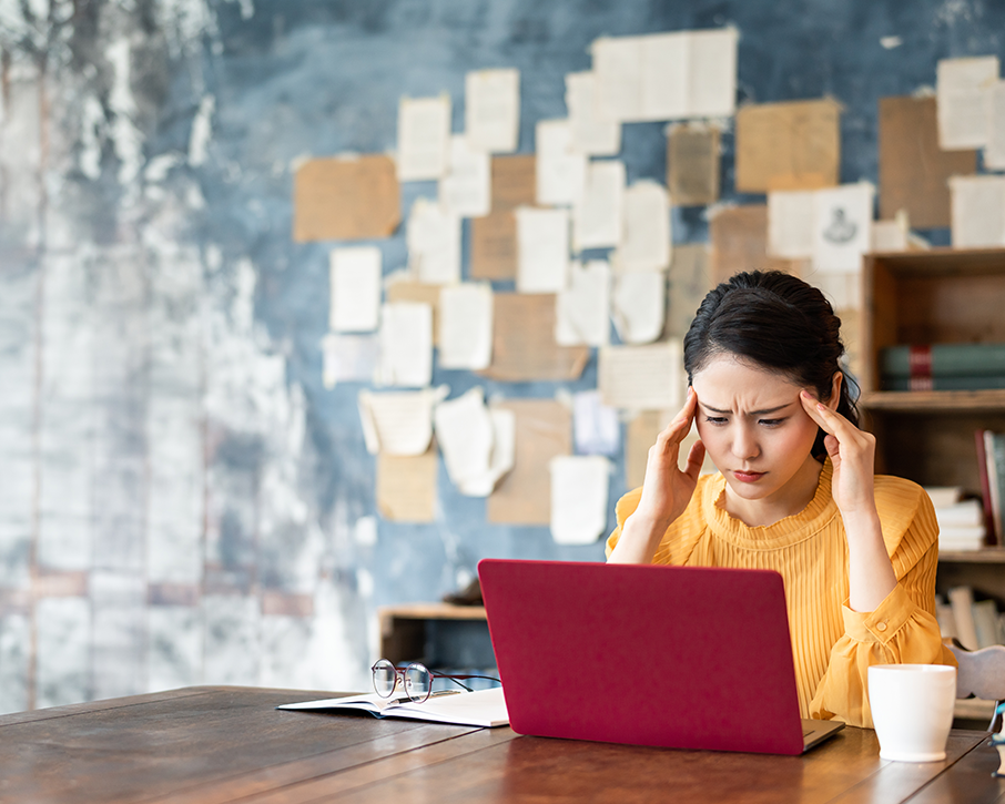 素材を探す様子